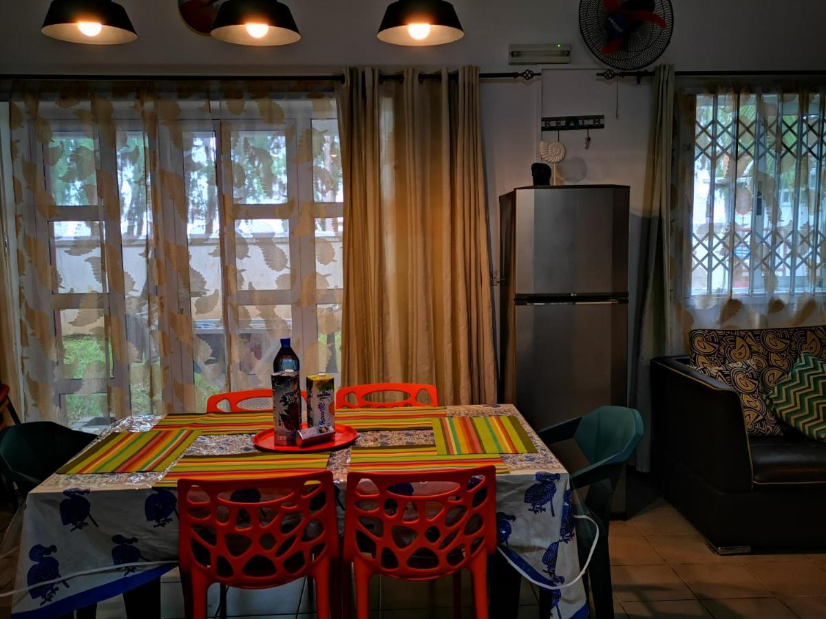 Oceanside Licenced Tourist Residence Flic-en-Flacq エクステリア 写真